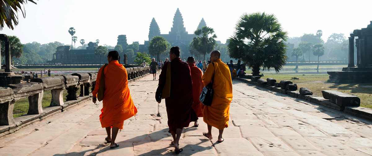 Several monks are wandering around Siem Reap